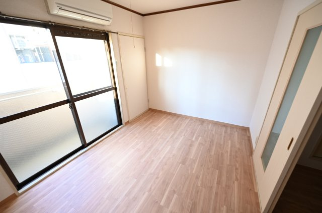 【洋室】 | 谷垣マンション