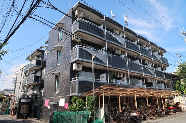 ＲＵＥＦＵ+２の外観|別角度からの外観
