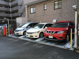 【駐車場】