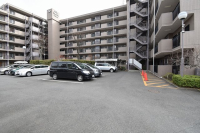【駐車場】 | クリオ新横浜北参番館 | 平置き駐車場