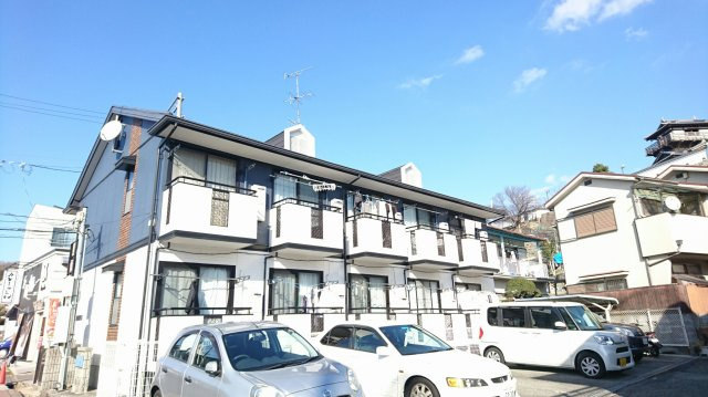 クレール城山の駐車場