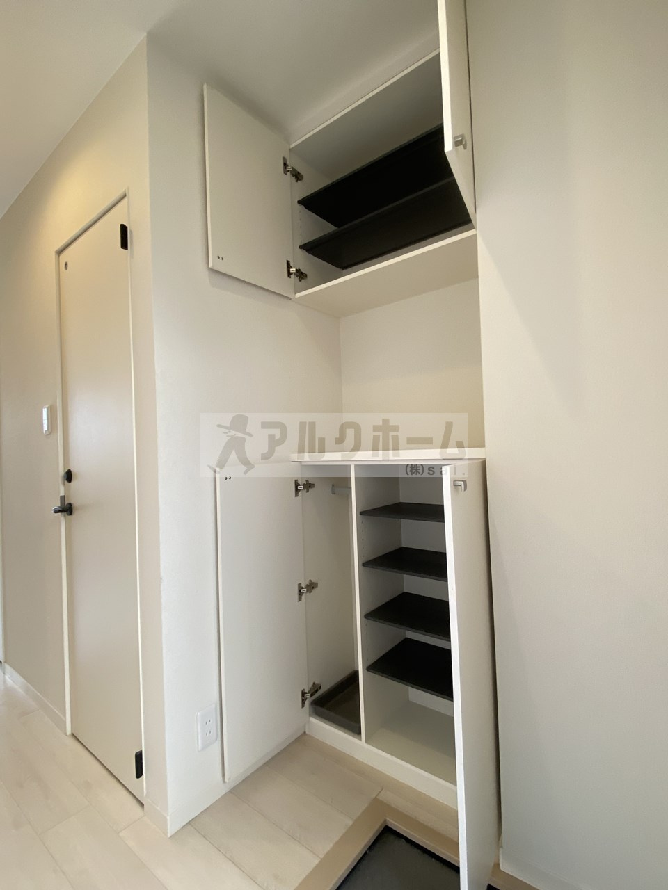 ベルリード稲山の玄関