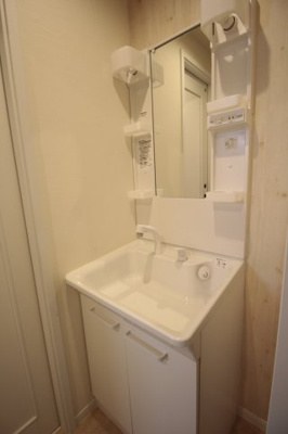 【独立洗面台】 | AQUE15 | 身支度もしっかりできます。