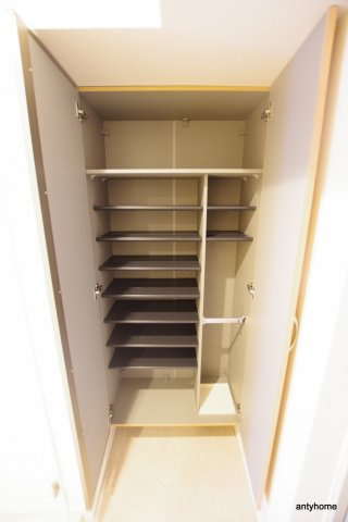 ノブレ梅北　仲介手数料無料の収納