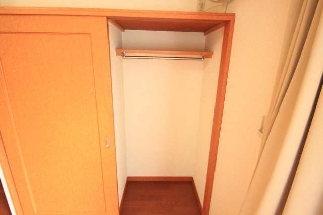 レオパレス金岡の収納