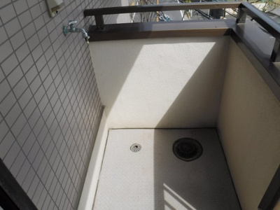 【設備】 | フローラル南葛西Ⅲ | 洗濯機置き場です
