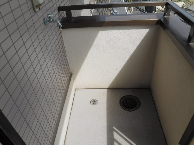 【設備】 | フローラル南葛西Ⅲ | 洗濯機置き場です
