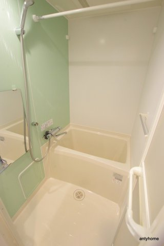 ファーストフィオーレ難波南パークサイド　仲介手数料無料の浴室