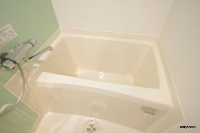 ファーストフィオーレ難波南パークサイド　仲介手数料無料の浴室