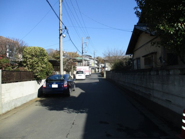千葉県花見川区天戸町　土地　建築条件なし　土地面積約９４．７５坪の前面道路含む現地写真|前面道路含む現地写真です　南西側約６．３ｍ公道