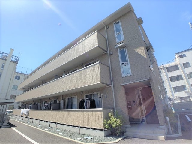 ラ・ルーチェ本町