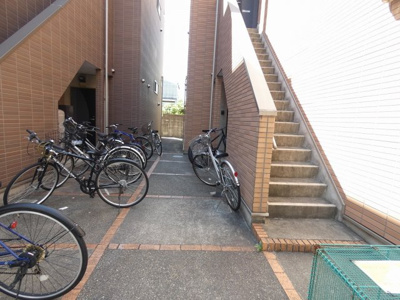 【エントランス】 | 寿キャッスル栄生