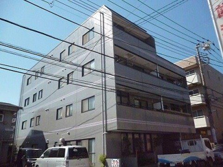 【外観】 | 南武線「中野島」駅徒歩2分♪便利な立地の4階建てマンションです！通勤通学はもちろん、お買い物やお出かけにもGood☆