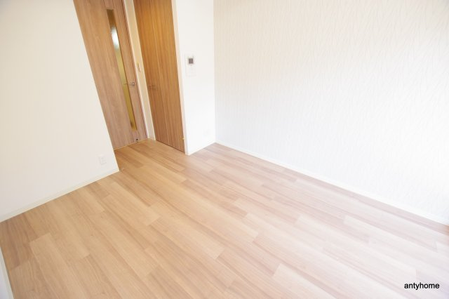 プレサンス梅田北ディア　仲介手数料無料の居間・リビング