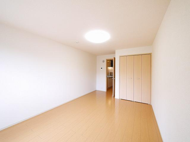 サンセール辻の洋室|コンパクトで使いやすい洋室です