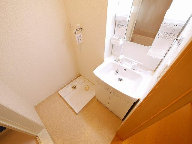 サンセール辻の洗面所|広い洗面スペース