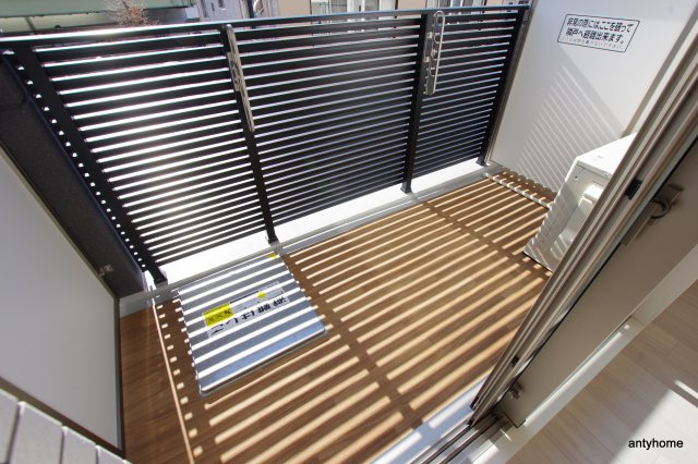 レオンコンフォート阿波座西　仲介手数料無料のバルコニー