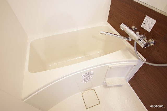 レオンコンフォート阿波座西　仲介手数料無料の浴室