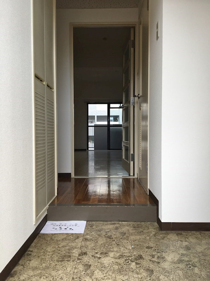 【玄関】 | フェルザ長田