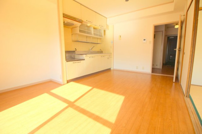 【居間・リビング】 | 宏栄ハイツ