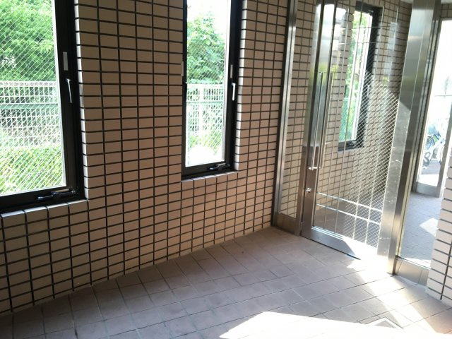 カルチェラタン石橋Ⅱのエントランス