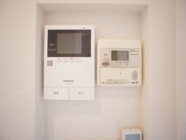 【セキュリティ】 | ヴィラクレールD | 訪問者の確認ができるTVドアホン付きです♪