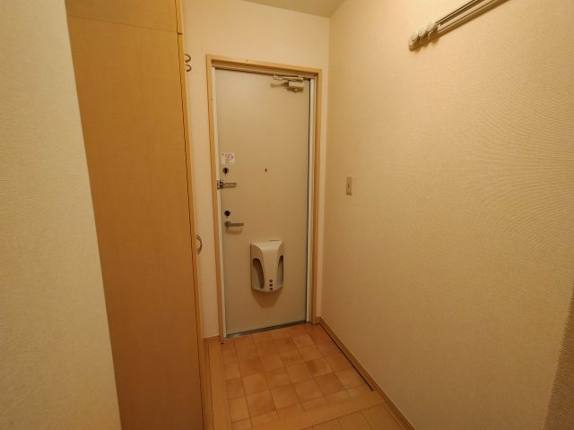 リビングタウンかじま台Aの玄関