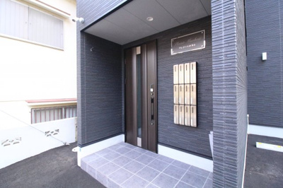 【エントランス】 | プレジール妙法寺