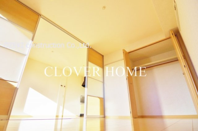 シャルムの洋室