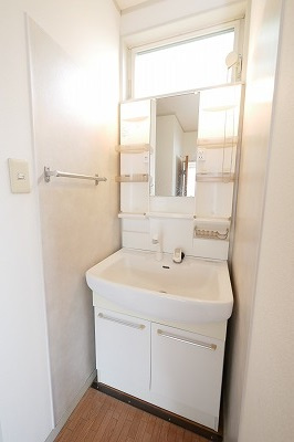 サファイアハイツの洗面所|サファイアハイツ101号室　