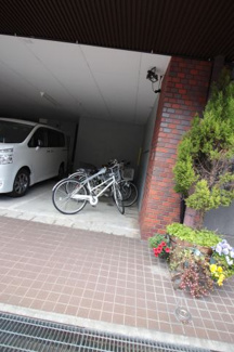 【駐車場】 | 駐輪場スペース