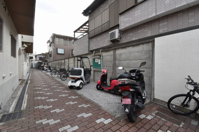 【その他共用部分】 | ネオコーポ鶴見 | バイク置場