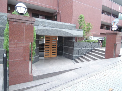 【エントランス】 | ヒルハイツ宮前平　ウエスト | 東急田園都市線「宮前平」駅徒歩3分の好立地！
