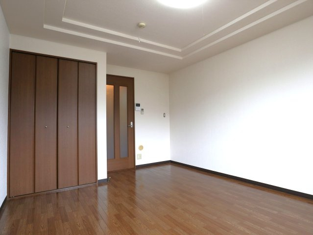 サンパティオ幸本 Ⅱの和室