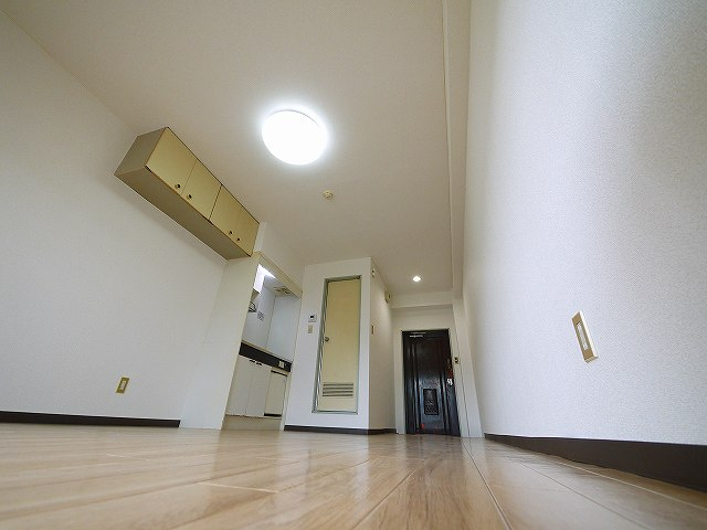 奈良アサカハイツの寝室|広々とした洋室です