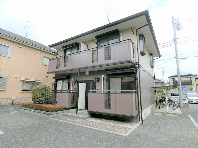 ソレーユBの外観