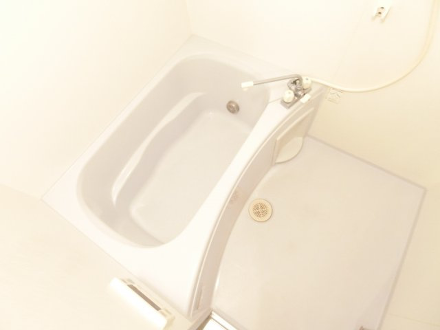6610茜の浴室
