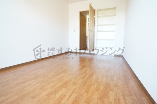 エクロル売布の寝室|参考、同建物・同間取りの号室