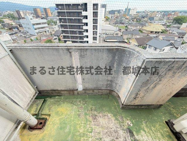 ロワイヤルヒルズ「水道料込み」のバルコニー