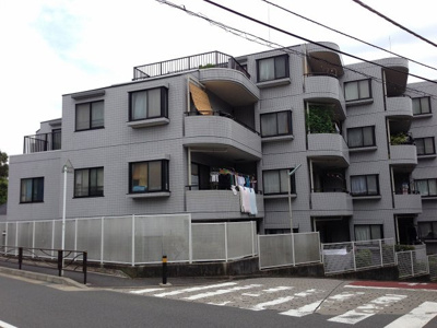 【外観】 | ニューウェルテラス第3日吉 | 横浜市営地下鉄グリーンライン・東急東横線「日吉」駅バス8分「さくらが丘」停徒歩9分！