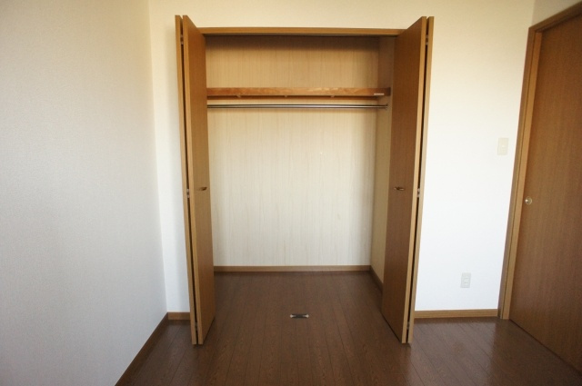 キャッスルタルイ参番館の収納