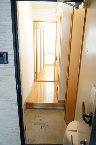 ルート医大前　Ｄ棟の玄関