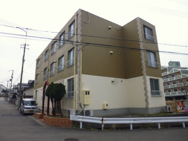 サニーパレス伊川谷の外観