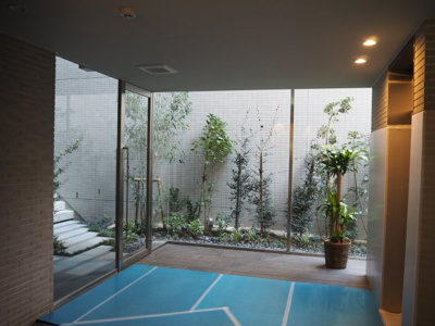 【エントランス】 | ワイズパティオ | ワイズパティオのエントランスです