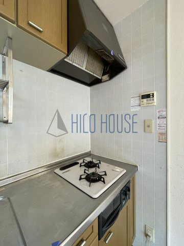 ロイヤルガーデンM B棟のキッチン