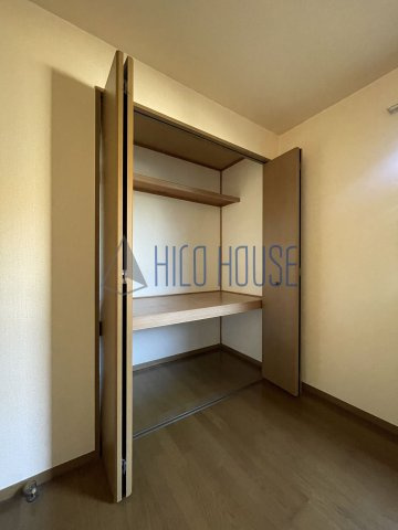 ロイヤルガーデンM B棟の収納