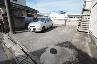 【駐車場】