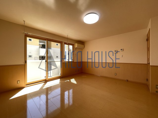 シャトーフェニックスAの居間・リビング