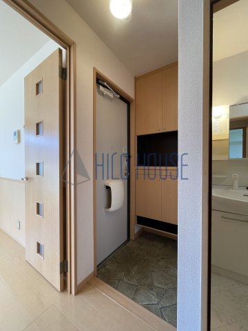 シャトーフェニックスAの玄関