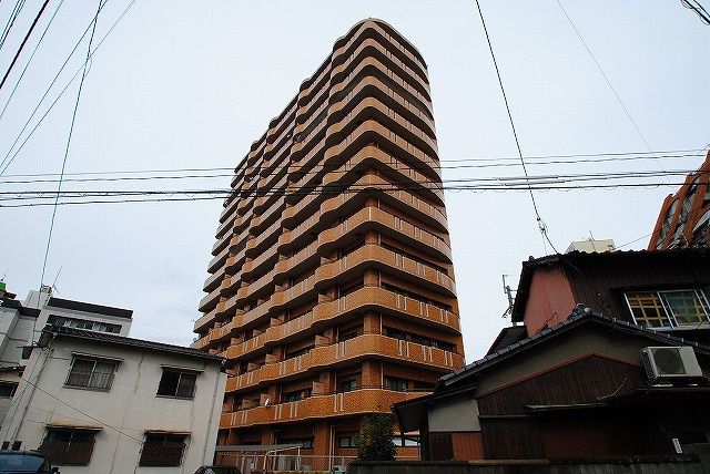 ライオンズマンション東町の外観